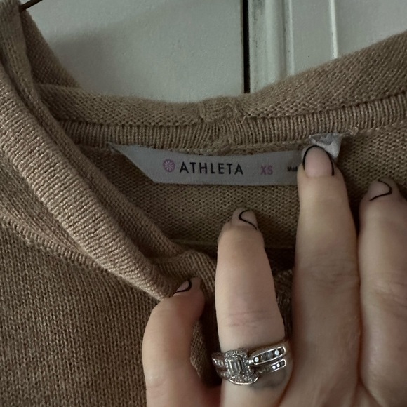 Athleta Sweater Size XS - Picture 6 of 6